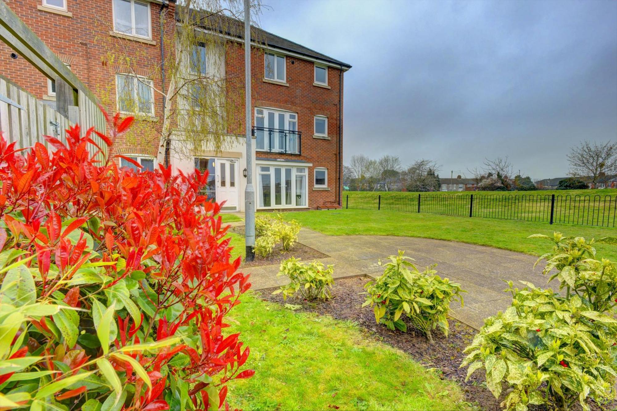 2-Br Executive En-Suite Apartment By Mbiz Coventry Exterior foto
